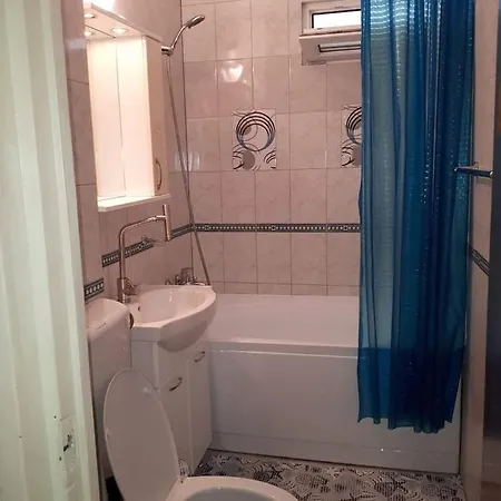 Apartanent 2 Privat I Lägenhet